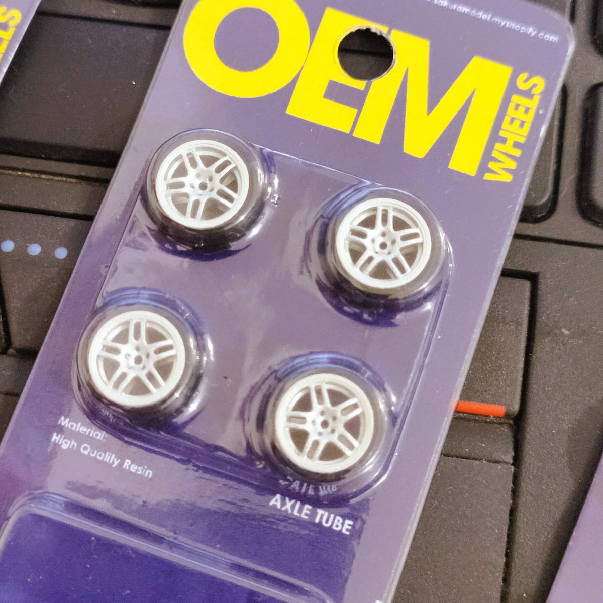 Custom wheel 64 scale model OEM Skyline GTR R33 – Sakuramodel